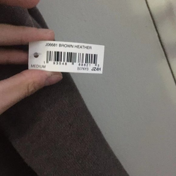 Amazon Essentials Men's Full-Zip Cotton Sweater - Picture 3 of 3